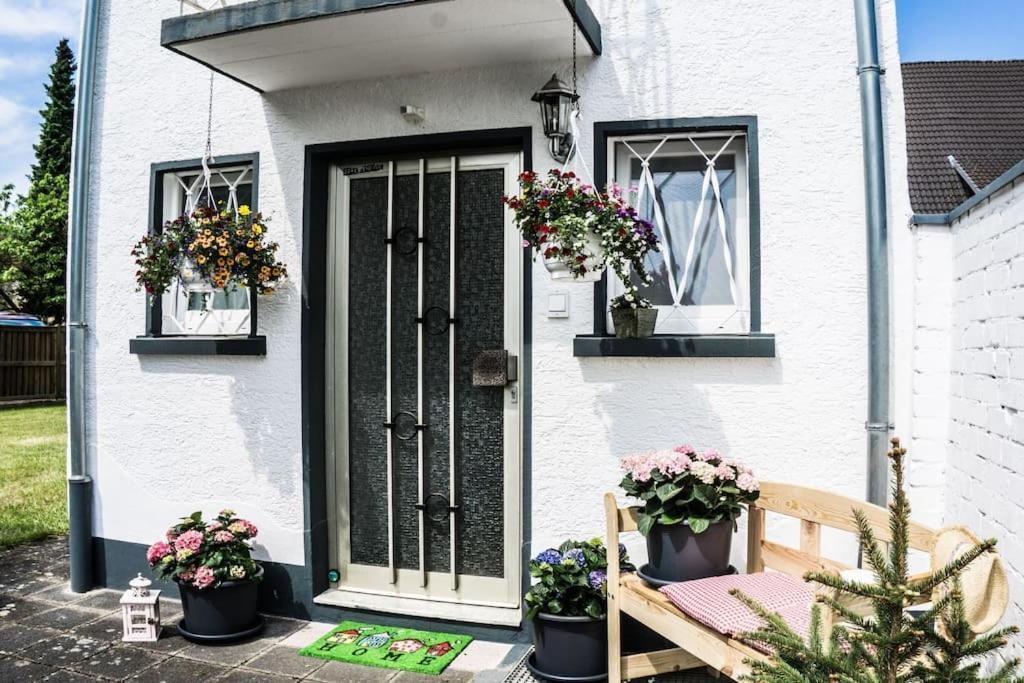 Schoenes Haus Mit Grossem Garten Seligenstadt Exterior foto